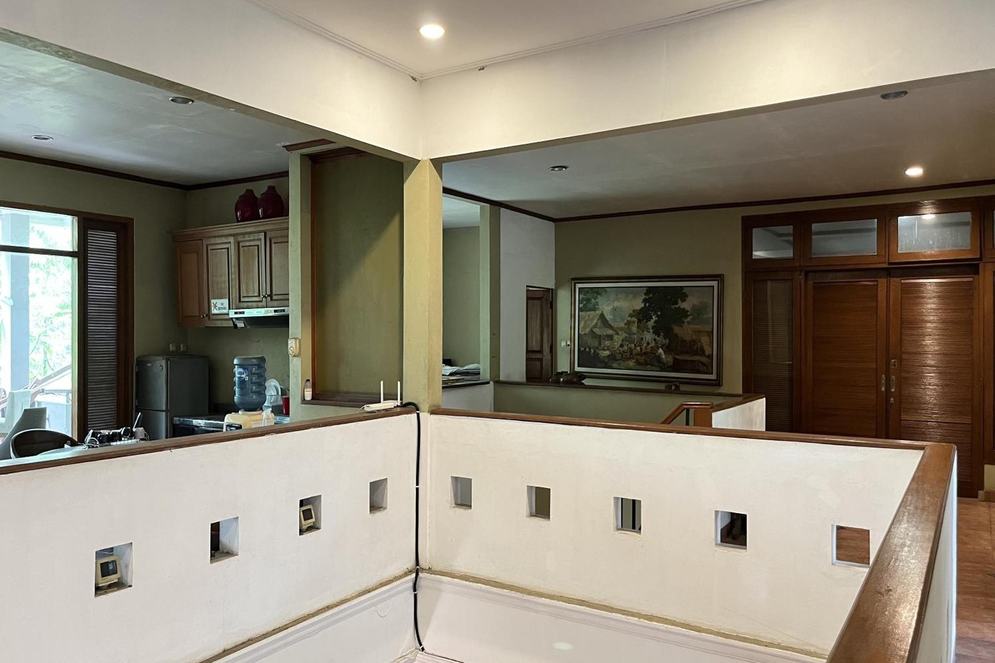 R Rumah tetamu Jakarta