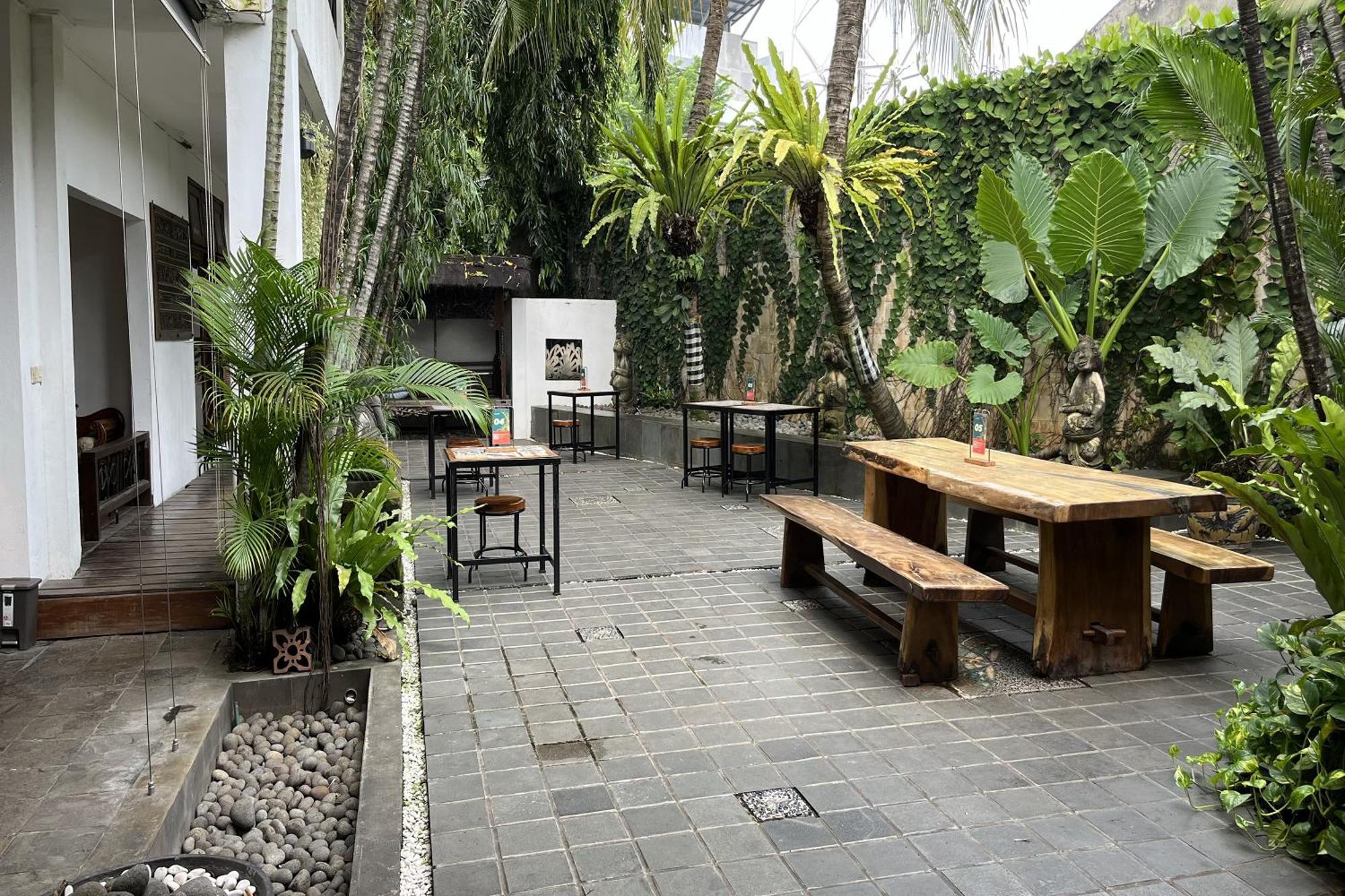 R Rumah tetamu 5*