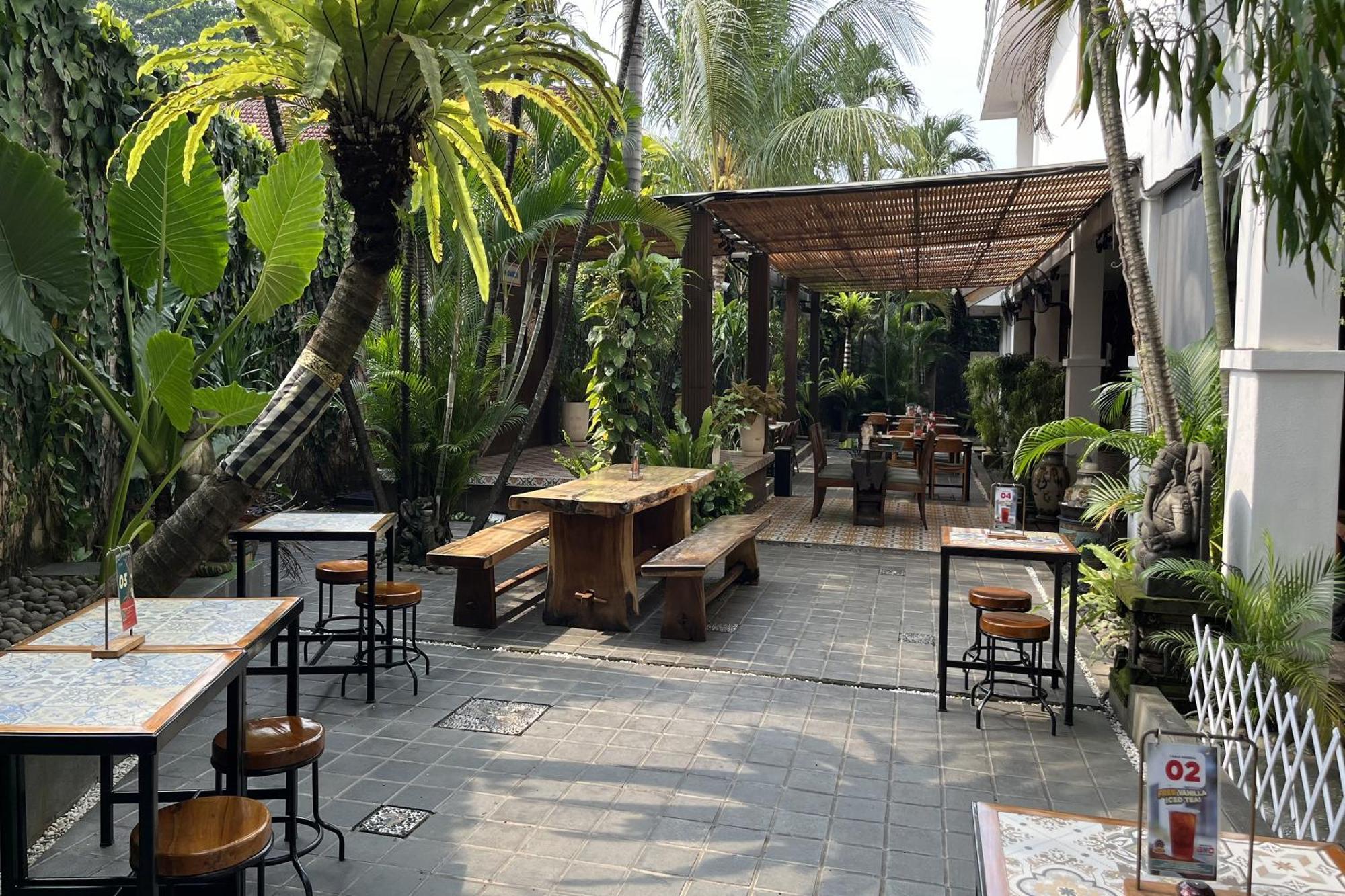 R Rumah tetamu Jakarta
