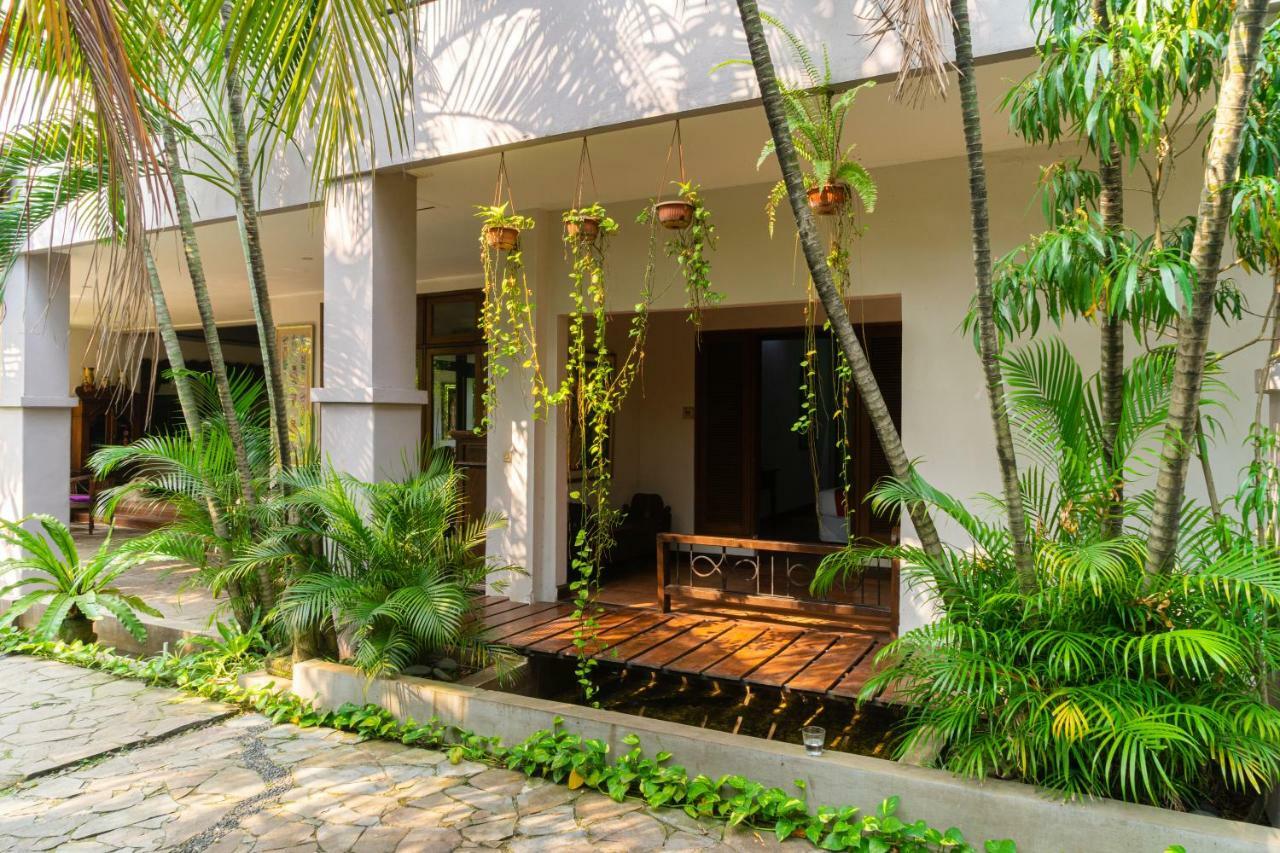 R Rumah tetamu